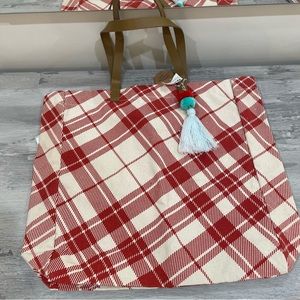 NWT! Canvas tote Pom Pom bag